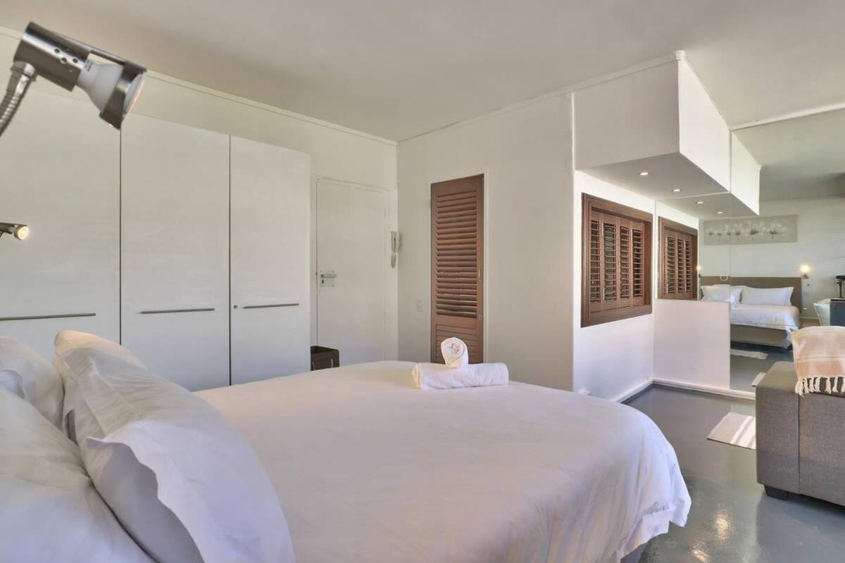 Montclair 60B Apartment Cape Town Exterior photo