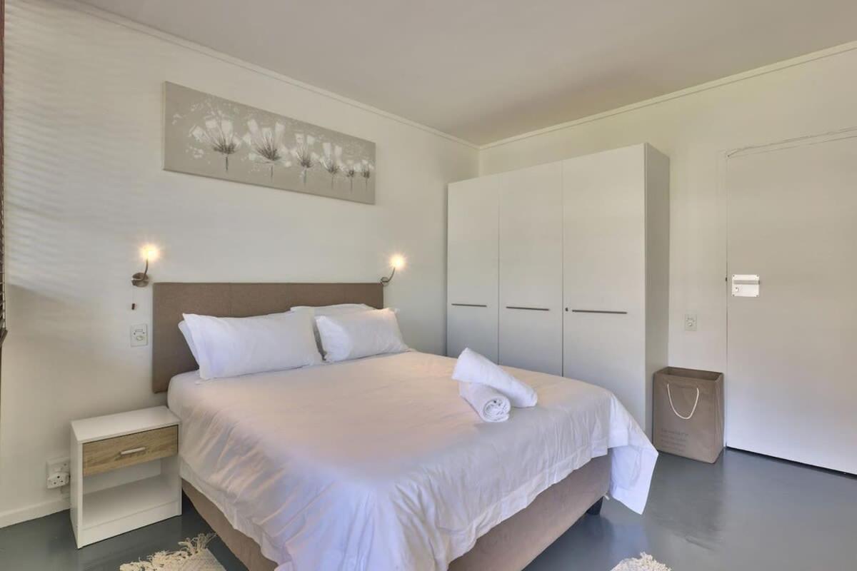 Montclair 60B Apartment Cape Town Exterior photo